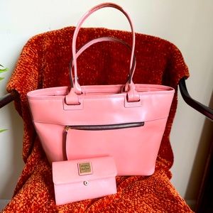 Dooney & Bourke Beacon Vachetta Leather Bundle